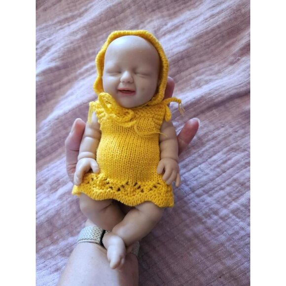 🆕8 Inch Mini Reborn Silicone Baby Doll Smile Face Infant Realistic Girl Doll